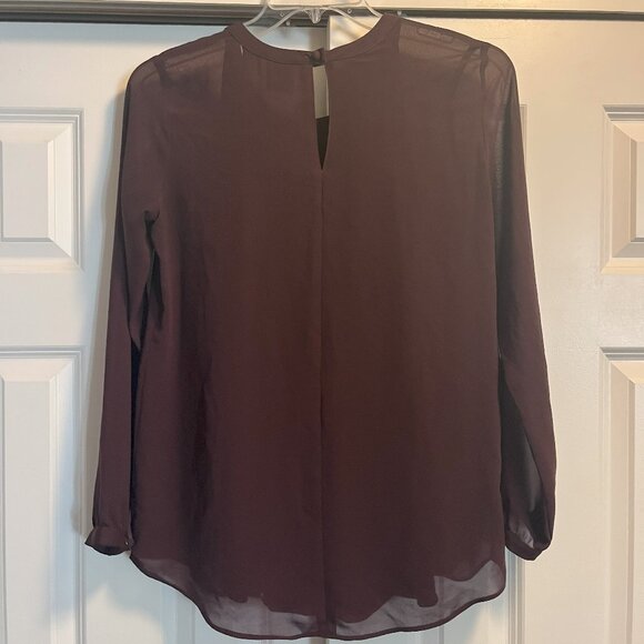 Cabi 3092 Womens Size Small Entice Tunic Top Dark Plum Chiffon Blouse - Picture 3 of 3